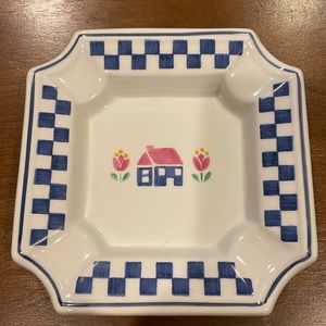 Ceramic ashtray/catchall